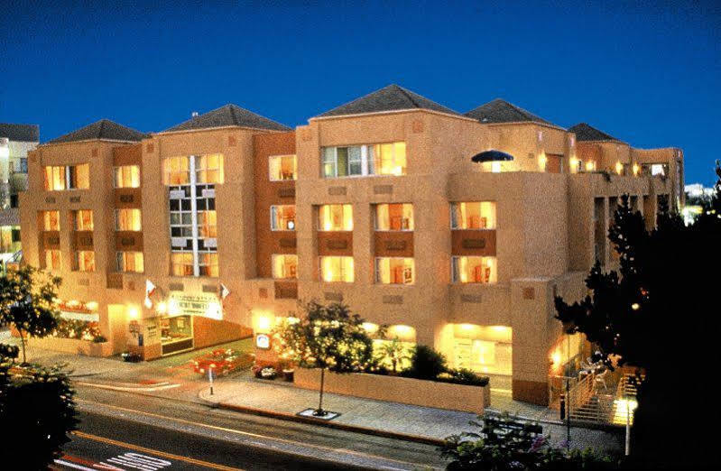 Gateway 3* Santa Monica